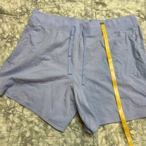 Workout shorts pale blue